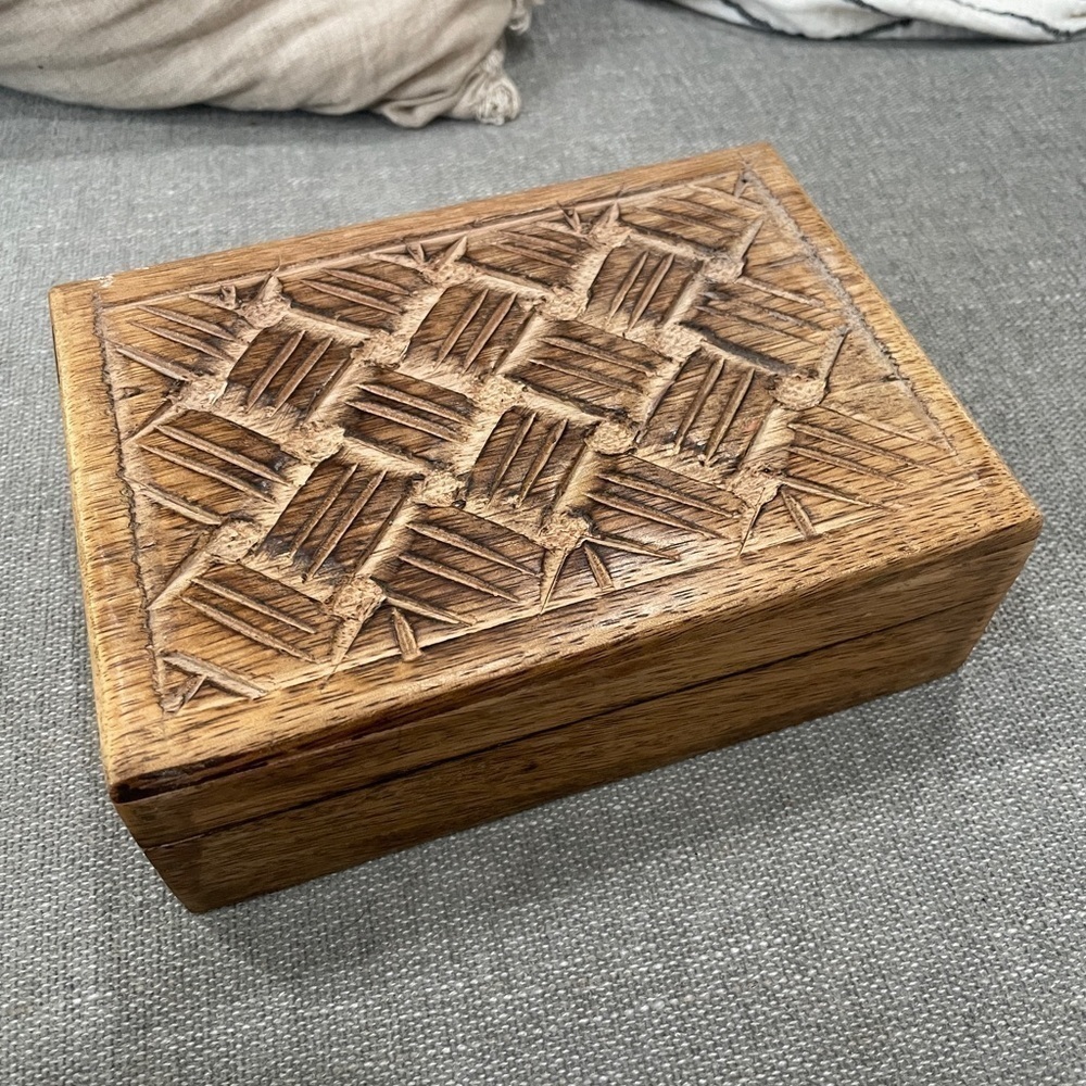 HANDCRAFTED Wooden Box‎